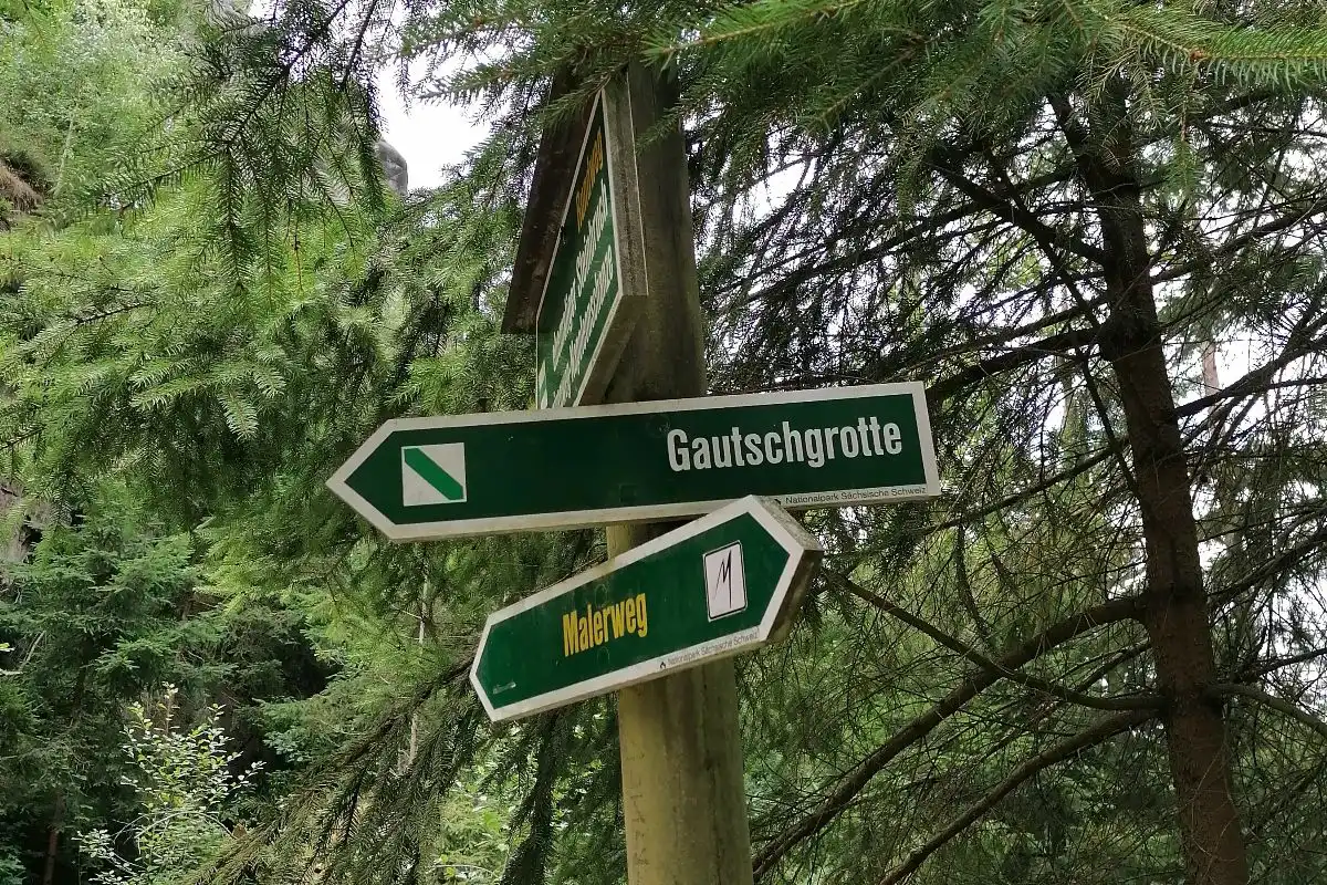 Wanderroute 2 – Rundwanderung vom Hotel „Zur Aussicht“ zur Gautschgrotte und Napoleonschanze