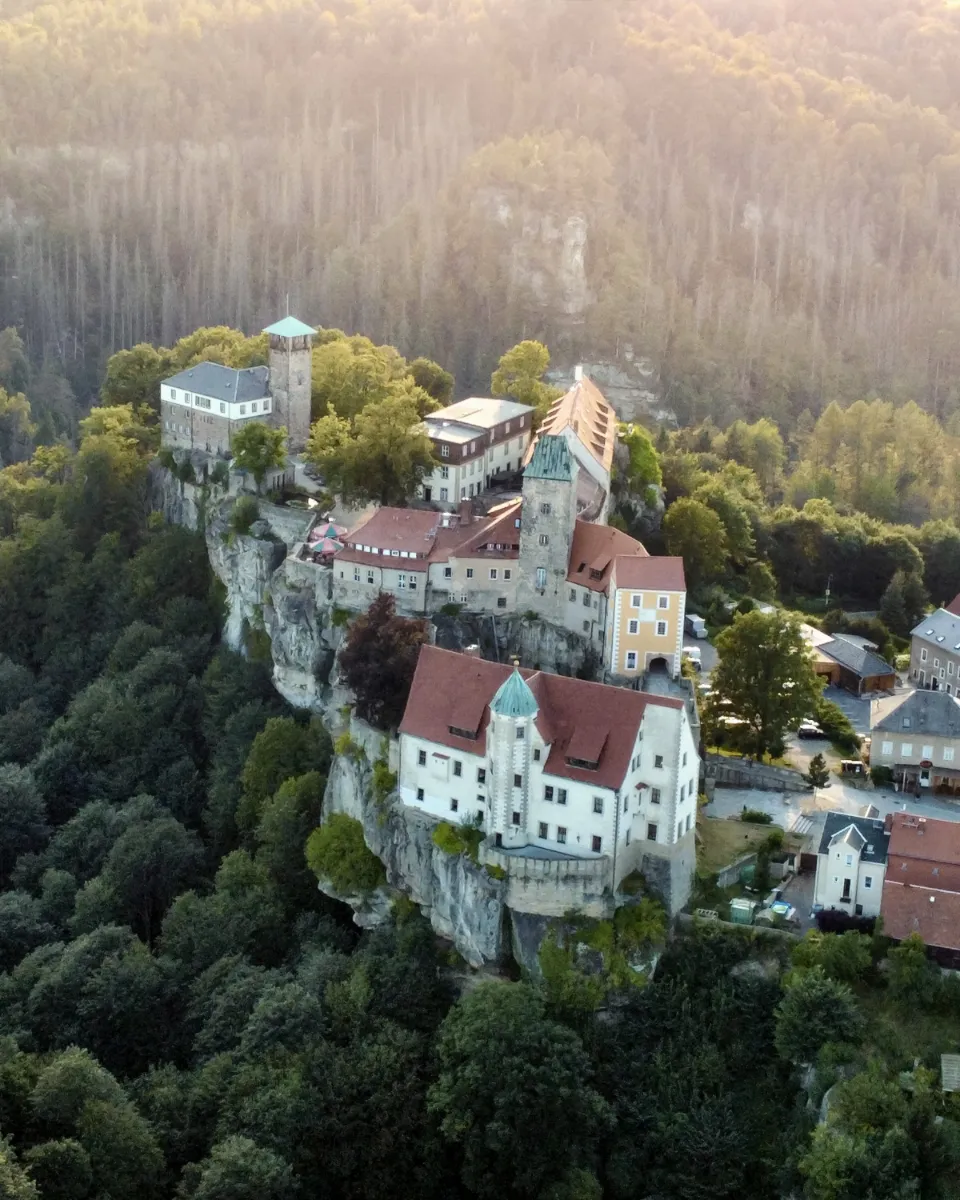 Hotel „Zur Aussicht“ Hohnstein – Umgebung – Burg Hohnstein Hotel "Zur Aussicht" Hohnstein - Umgebung - Burg Hohnstein